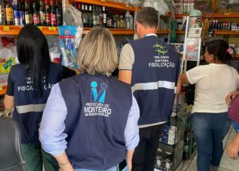 Operação Conjunta: Vigilância Sanitária, Procon e Polícia Civil e realizam fiscalização no comércio de bebidas em Monteiro