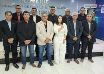 Suplente Ny Aranha toma posse como vereadora na Câmara de Boa Vista