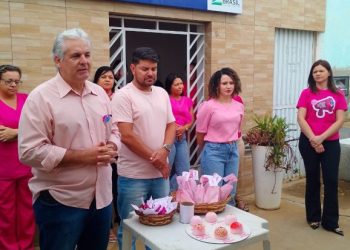 Vice-prefeito Cajó Menezes participa de palestra do Outubro Rosa na UBS 14