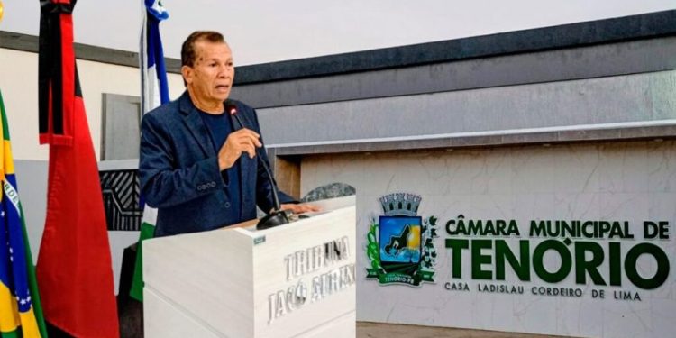 Neste dia 1º de outubro, Dia do Vereador, Presidente da Câmara de Tenório Adilson Conserva, parabeniza todos os parlamentares