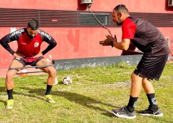ANDERSON JÚNIOR INICIA TRANSIÇÃO PARA O CAMPO APÓS RECUPERAÇÃO DA LESÃO