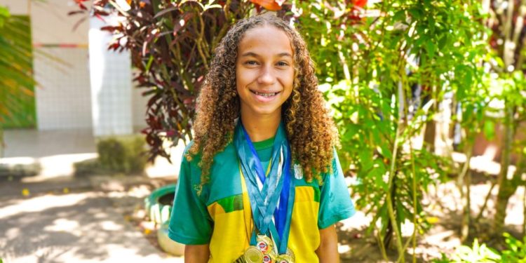 Estudante da rede municipal conquista primeiro lugar na categoria bronze durante os Jogos Escolares Brasileiros, em Minas Gerais
