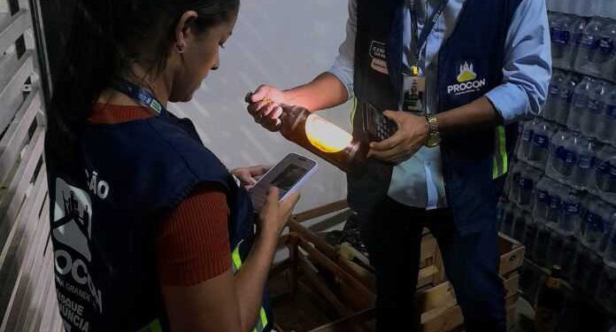 Procon de Campina Grande reforça combate à venda de bebidas adulteradas e alerta sobre riscos à saúde