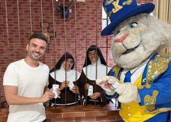 Mosteiro das Clarissas recebe doação de 300 ingressos do Circo Kroner em apoio à campanha de reforma