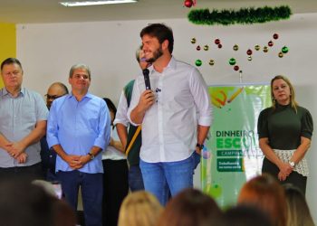 Bruno lança Programa Dinheiro Direto na Escola e amplia autonomia das unidades da rede municipal