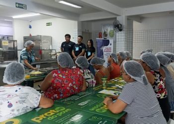 Projeto Doce Futuro: Mulheres atendidas pela Prefeitura de Campina Grande participam de Confeitaria Artesanal coordenada por alunos do Sesi Paraíba