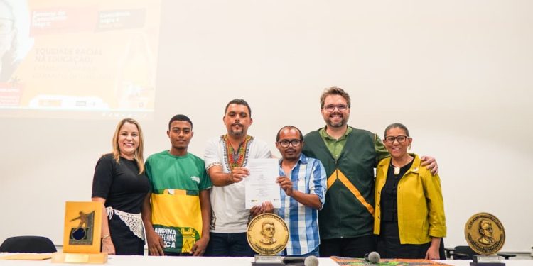 Protocolo Antirracista: Prefeitura de Campina Grande lança protocolo para prevenção e enfrentamento ao racismo nas escolas Protocolo Antirracista: Prefeitura de Campina Grande lança protocolo para prevenção e enfrentamento ao racismo nas escolas