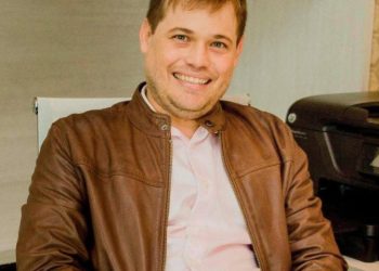 Paraibano lança livro com ‘radiografia’ na relação entre política e misoginia nas redes sociais