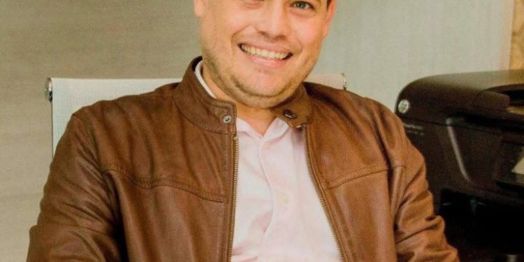 Paraibano lança livro com ‘radiografia’ na relação entre política e misoginia nas redes sociais