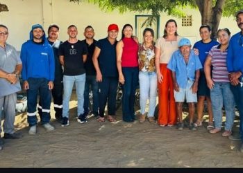 Prefeita Ana Paula realiza reunião de alinhamento com equipe da Secretaria de Infraestrutura