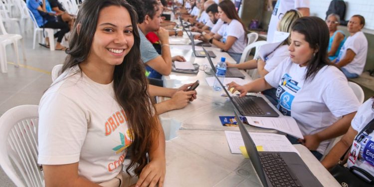 Feirão da Empregabilidade para inscritos no CadÚnico tem 746 oportunidades de trabalho