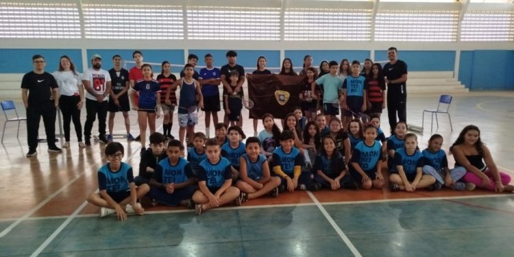 Jogos Escolares Monteirenses 2025: Começam as Partidas Esportivas com Badminton