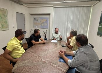 Prefeito Manezinho busca projetos de dessalinização e infraestrutura para de comunidades rurais de Sumé