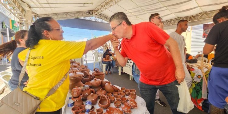 “Serra Branca é parte do que somos”, afirma Dr. Romualdo ao garantir três ambulâncias para os distritos do município.