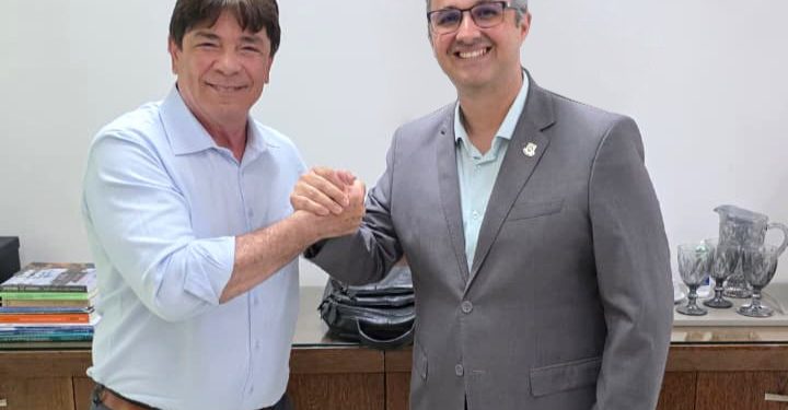 Paraíba  Presidente da FIEPB recebe o reitor da UFCG em reunião nesta terça-feira