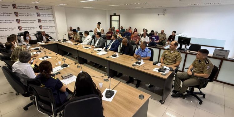Reunião no MPPB define diretrizes para realização de eventos religiosos e demais manifestações do período carnavalesco de Campina Grande