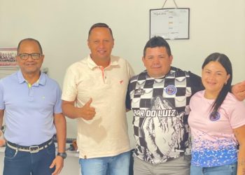 Secretário de Esportes recebe dirigentes da equipe rural do Barradão