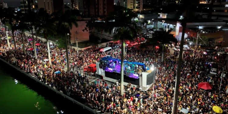 Carnaval em Campina: mais três blocos animam a Rainha da Borborema neste sábado (28)