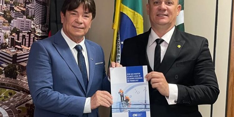 Em Brasília, presidente da FIEPB sensibiliza parlamentares sobre PEC da jornada de trabalho