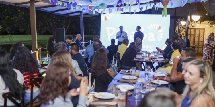 Governo da Paraíba promove Maior São João do Mundo e atrativos de Campina Grande para agentes de viagens de Brasília