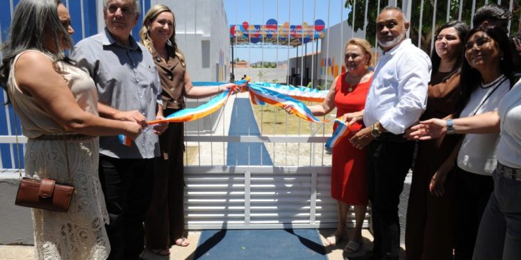 Momento Histórico: Presença de ex-prefeitas ao lado de Ana Paula e Cajó marcam inaugurações da Educação Momento Histórico: Presença de ex-prefeitas ao lado de Ana Paula e Cajó marcam inaugurações da Educação