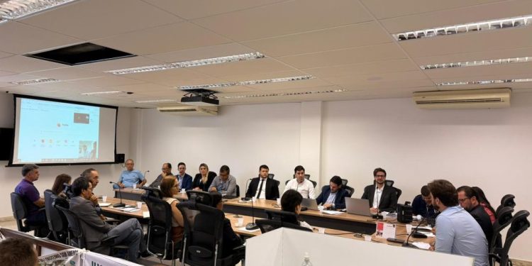 Prefeitura de Campina Grande apresenta ao Ministério Público ações para melhoria da água do Açude Velho e denuncia despejo irregular de esgoto