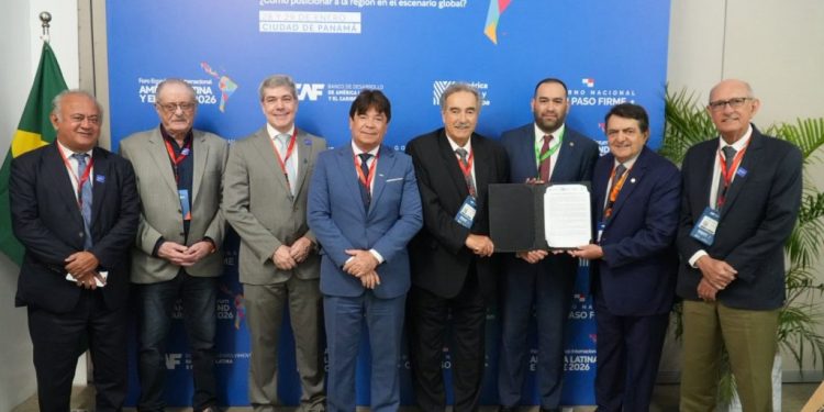 Presidente da FIEPB participa de missão da CNI no Panamá e destaca agendas para impulsionar a competitividade industrial no exterior