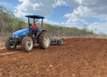 Corte de terras em Monteiro já beneficiou mais de 250 agricultores. Novos cadastros estão abertos