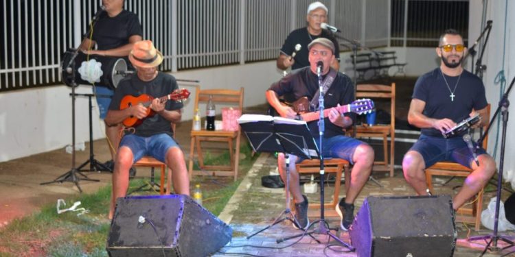 Carnaval 2026: Folia no Parque reúne monteirenses e turistas com muita música e animação