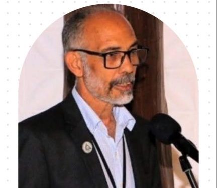 Diretor da Unicom Brasil vence prêmio de melhor escritor