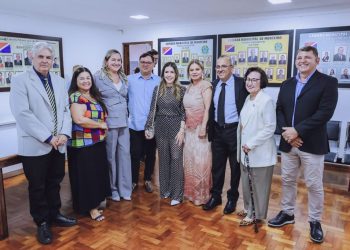 Prefeita Ana Paula e vice Cajó participam de entrega de título de cidadão à 1ª dama da Paraíba, em Monteiro