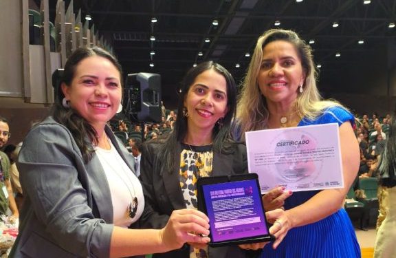 Prefeitura de Sumé recebe prêmio “Prefeitura Parceira das Mulheres
