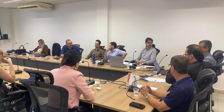 Audiência no Ministério Público debate soluções a longo prazo para melhoria da qualidade da água do Açude Velho