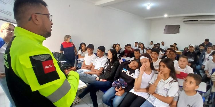 MONTRAN intensifica ações de educação no trânsito em escolas de Monteiro MONTRAN intensifica ações de educação no trânsito em escolas de Monteiro