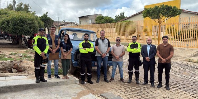 Operação conjunta da Montran e Vigilância em Saúde visa coibir veículos abandonados em Monteiro