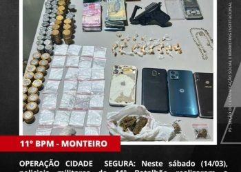POLÍCIA MILITAR APREENDE DROGAS E ARMA DE FOGO NA CIDADE DE MONTEIRO