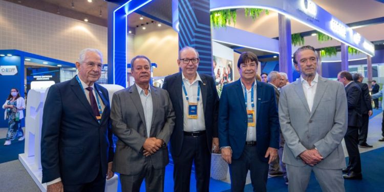 Representando a FIEPB e a Nordeste Forte, Cassiano Pereira participa da Feira da Indústria FIEC no Ceará