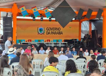 Exposição de animais, palestras, negócios e shows ocorrem até domingo na 2ª Expo Agro Peixe em Boqueirão