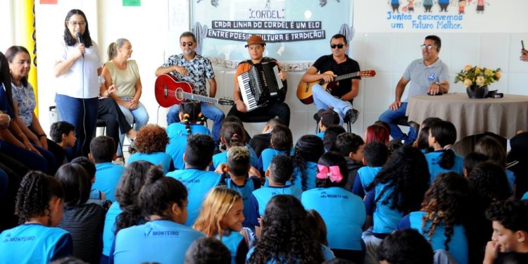 Temporada 2026 da Caminhada Poética Tem Início nas Escolas Municipais de Monteiro