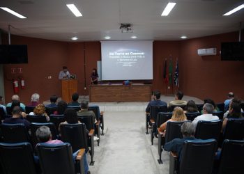 Cientista paraibana da Nasa aborda pesquisas sobre o universo em palestra promovida pelo Governo do Estado