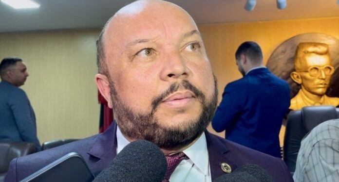 Saulo Germano propõe programa com horário estendido em UBS para ampliar acesso à saúde em Campina Saulo Germano propõe programa com horário estendido em UBS para ampliar acesso à saúde em Campina