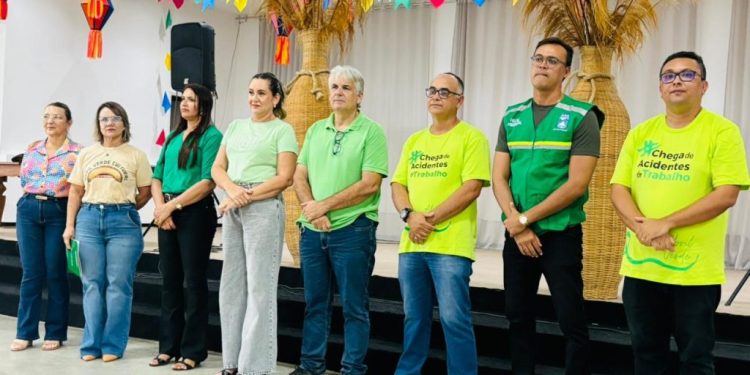 Secretaria de Infraestrutura realiza evento alusivo ao Abril Verde, com palestras, saúde e entrega de novos EPI’s e EPC’s
