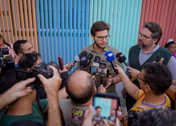 Bruno entrega creche requalificada para 270 crianças nas Malvinas: “ É um investimento que chega para dar mais tranquilidade aos pais e mães”