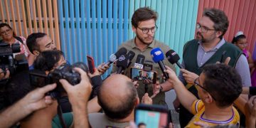 Bruno entrega creche requalificada para 270 crianças nas Malvinas: “ É um investimento que chega para dar mais tranquilidade aos pais e mães”