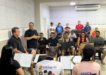 Prefeito Manezinho Lourenço anuncia aumento de repasse para R$ 20 mil mensais à Filarmônica Municipal
