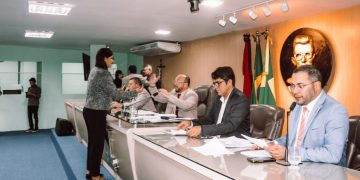 Câmara aprova mais de 200 requerimentos em sessão ordinária