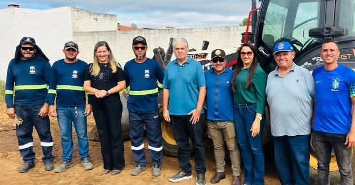 Prefeitura de Monteiro realiza Dia D de Limpeza Urbana no bairro do cemitério