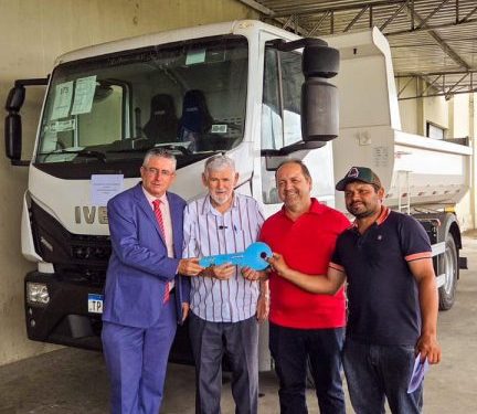 Luiz Couto entrega equipamentos fruto de audiência pública histórica articulada por Dr. Romualdo Luiz Couto entrega equipamentos fruto de audiência pública histórica articulada por Dr. Romualdo