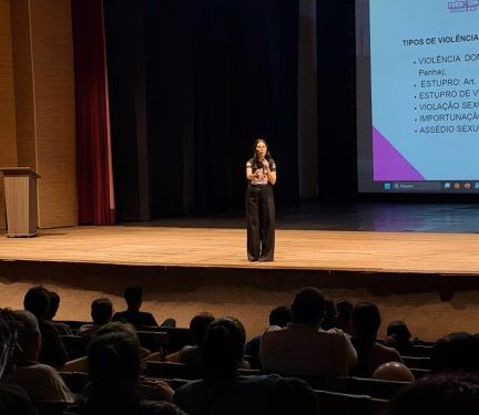 O MAIOR SÃO JOÃO DO MUNDO: Coordenadoria da Mulher da Prefeitura de Campina Grande capacita comerciantes do Parque do Povo com protocolo de Segurança para o público feminino