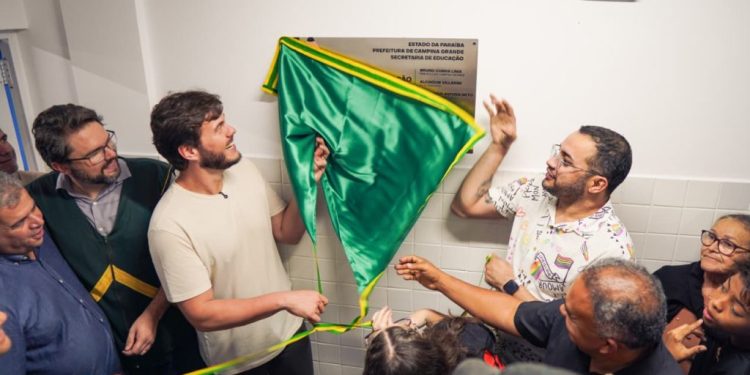 Prefeitura de Campina Grande inaugura nova estrutura da Escola Municipal Tiradentes, no Santa Rosa